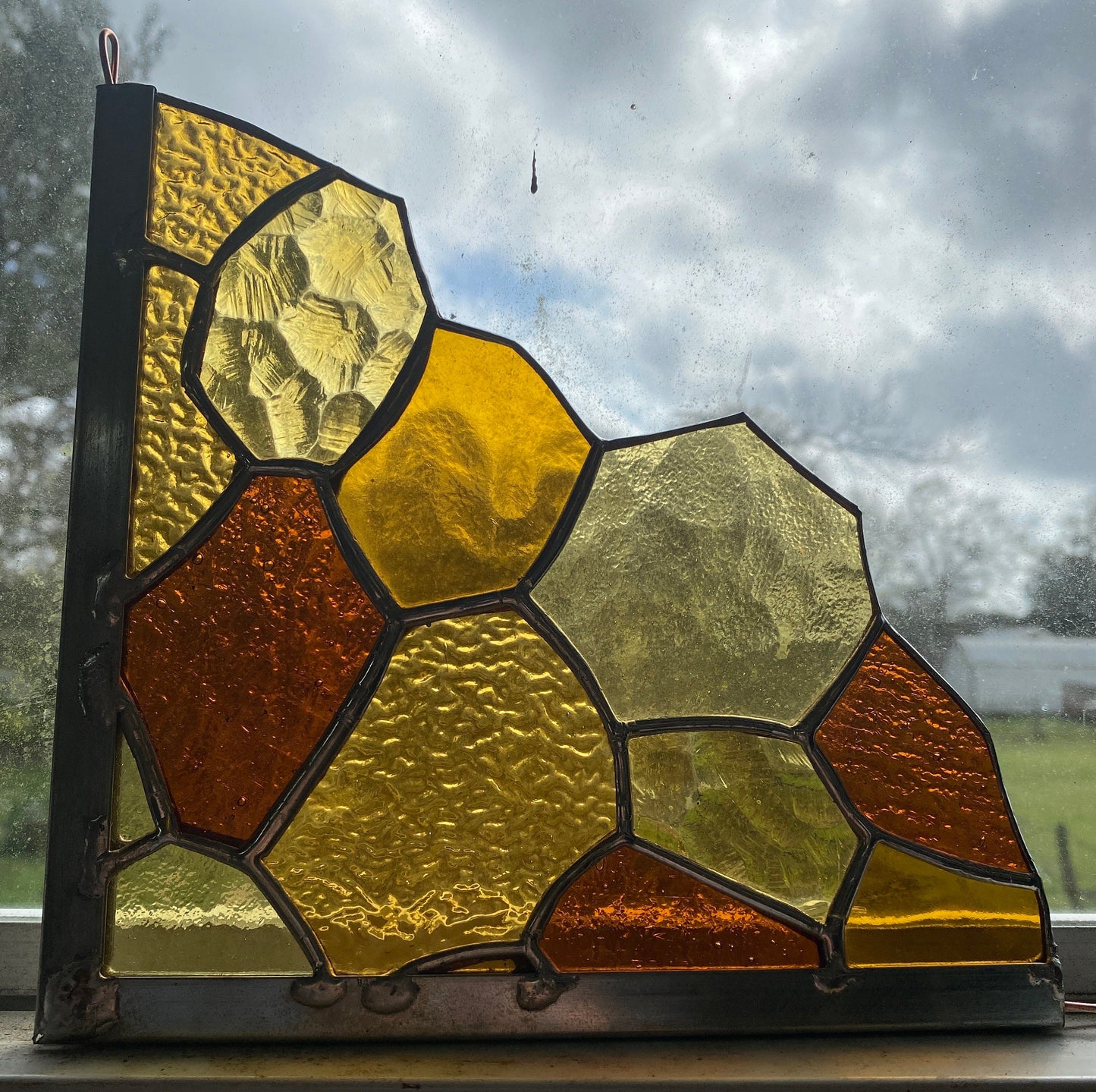 Whimsical Honeycomb Stained Glass Spinner Corner, Single